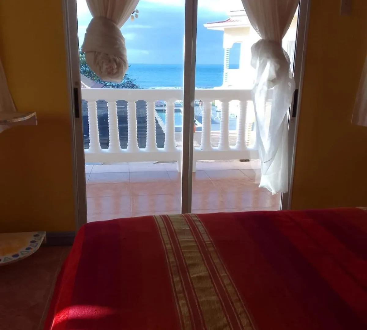 Taino Cove Hotel Treasure Beach Guest house